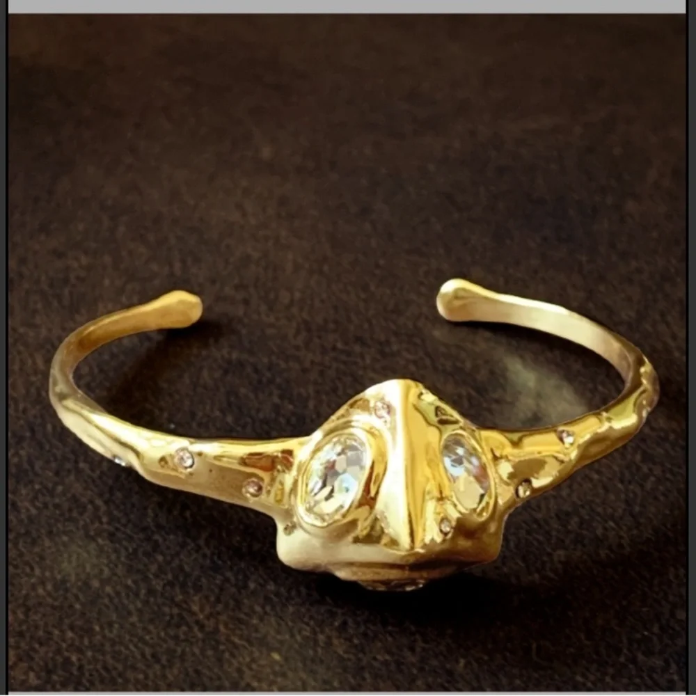 Alexis Bittar Modern Future Antiquities Bold Sculpted Gold Pyramid Cuff Bracelet